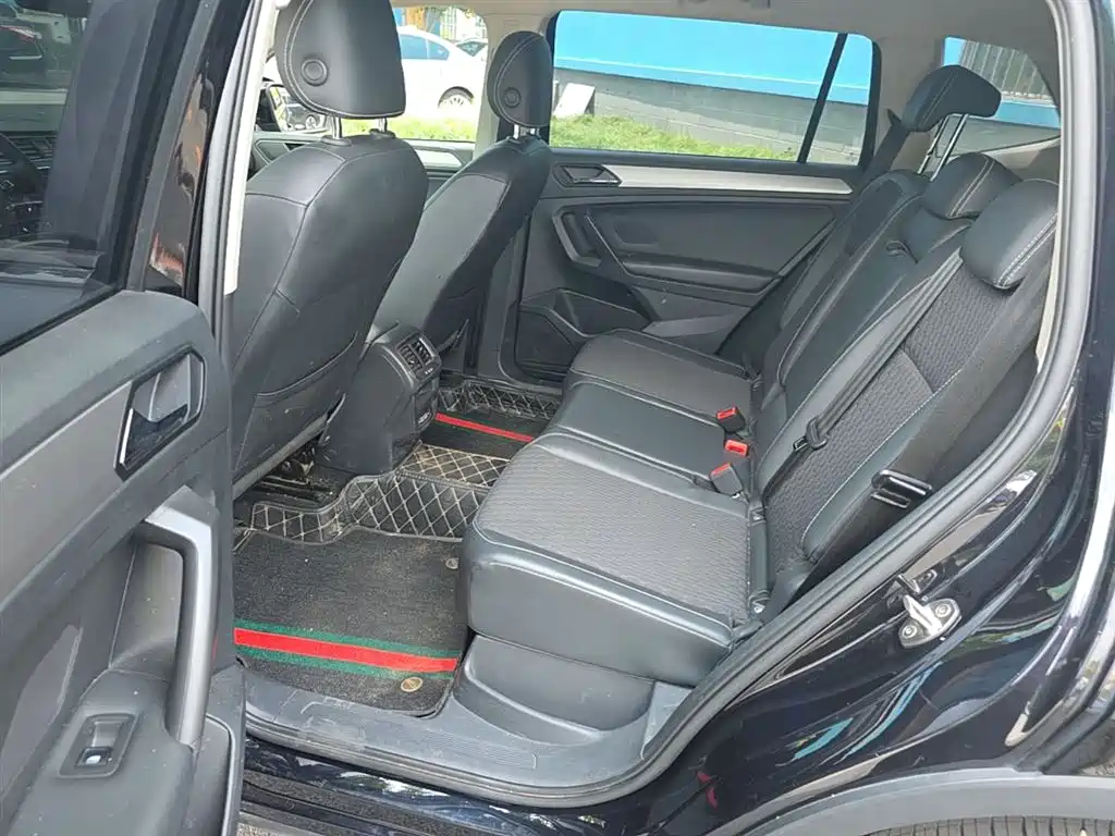 Volkswagen Tiguan L 2021 330TSI Automatic 2WD Comfort фото 23