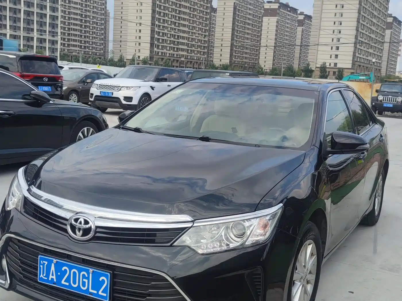 Toyota Camry 2016 2.0E 10th Anniversary Elite Edition фото 2