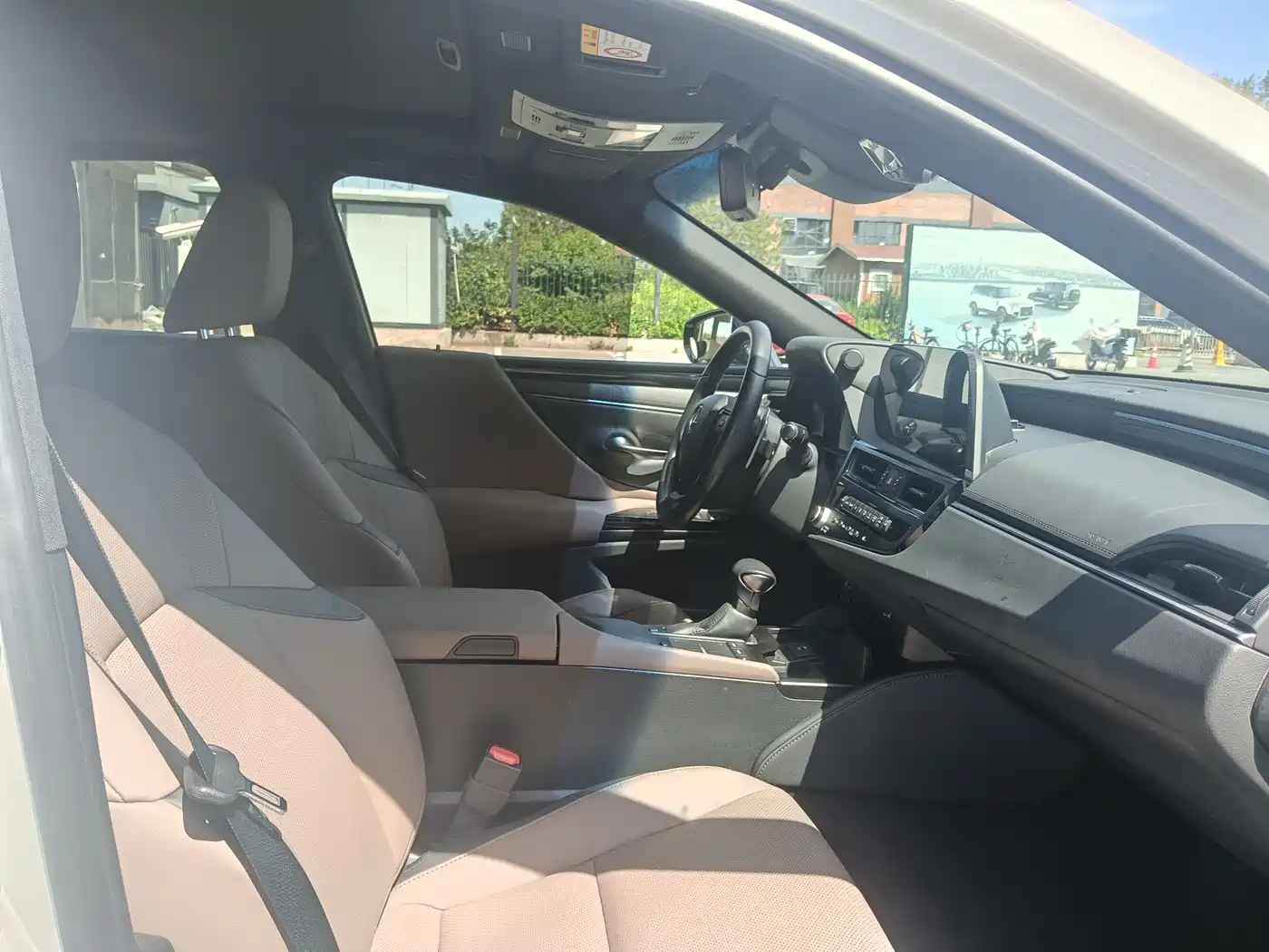 Lexus ES 2021 200 Excellence Edition фото 27