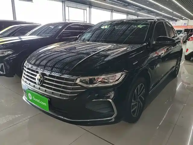 Volkswagen Lavida 300TSI DSG, Комфорт