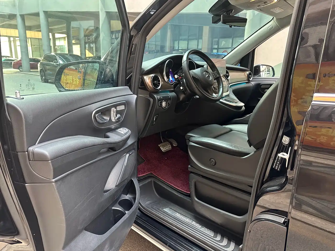 Mercedes-Benz V-Class 2022 V 260 L Long Wheelbase Luxury Edition фото 5