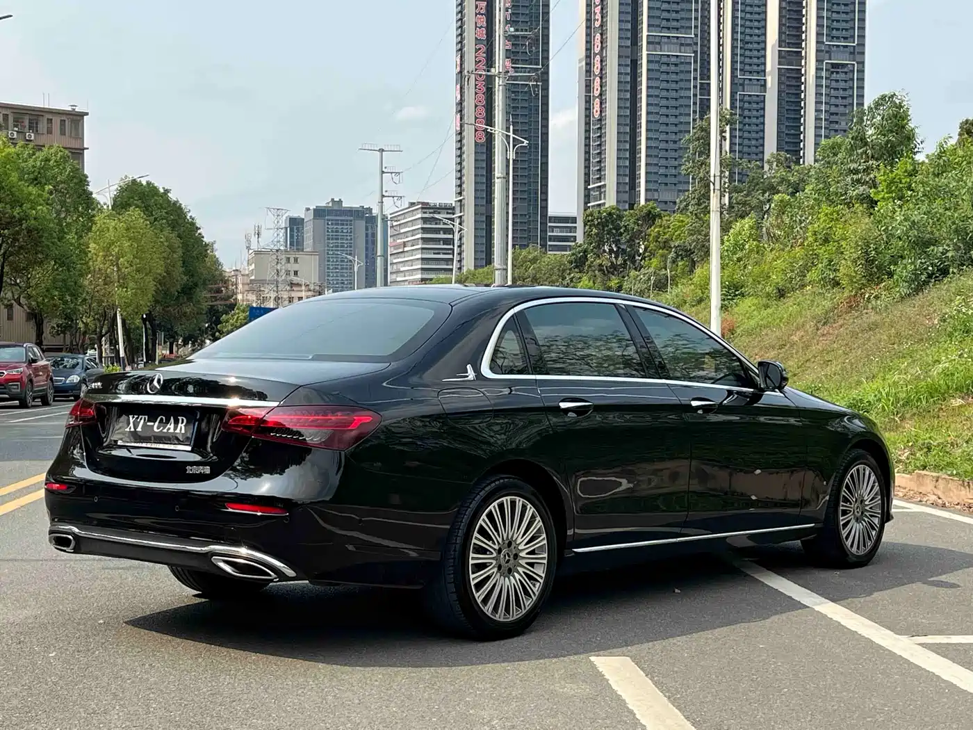 Mercedes-Benz E-Class 2023 E 300 L Luxury фото 9