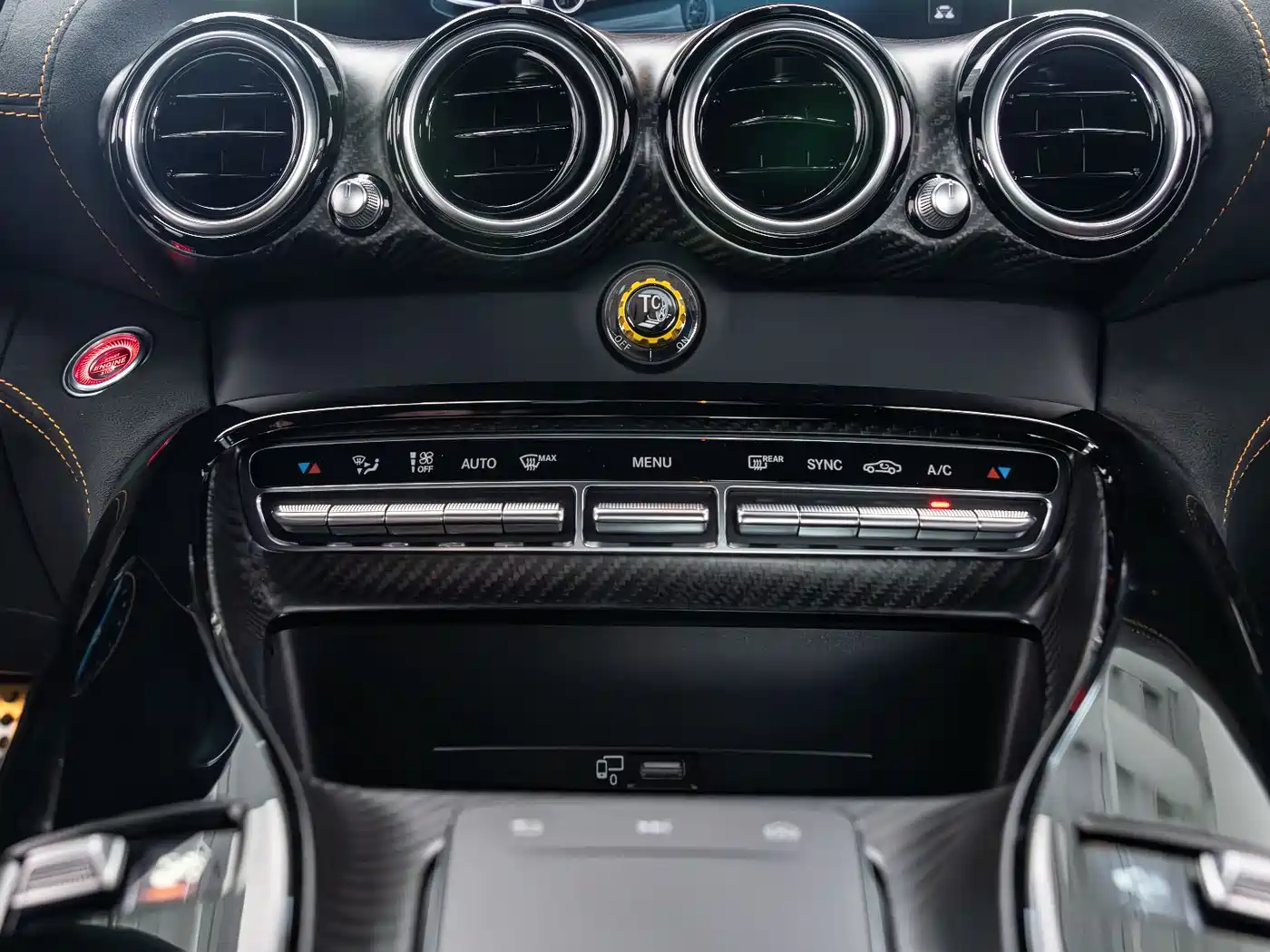 MERCEDES-BENZ AMG GT