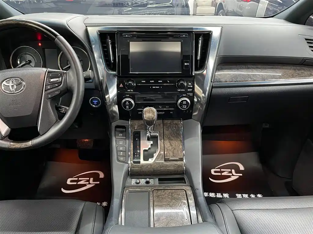 Toyota Alphard 2019 Hybrid 2.5L Premium Edition фото 11