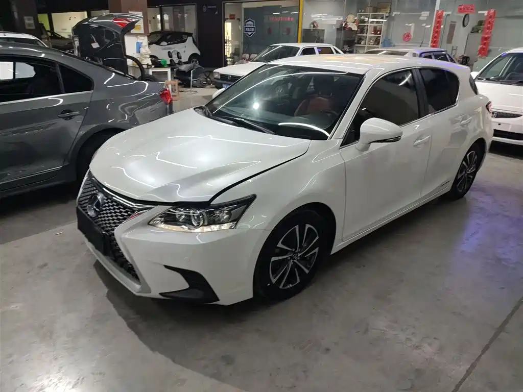 Lexus CT 2017 CT200h Elite Edition (Single Color) China VI фото 2