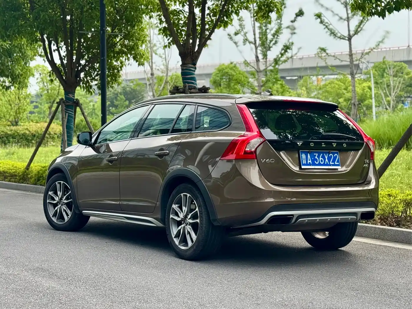 Фото 3 - Volvo V60