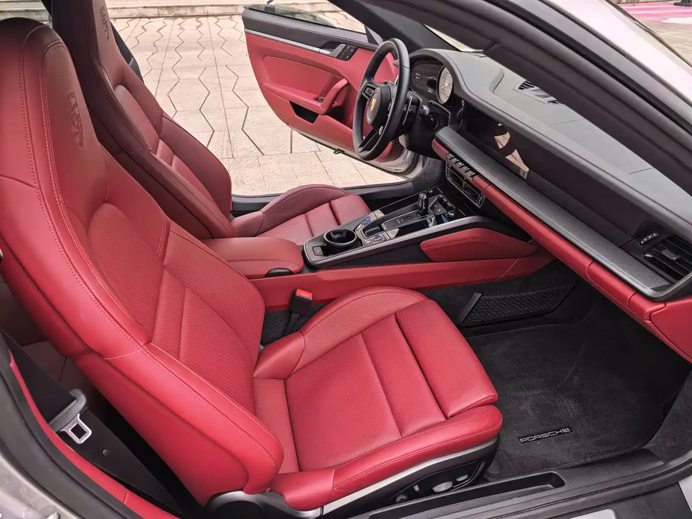 Porsche 911 2020 Carrera 3.0T фото 30