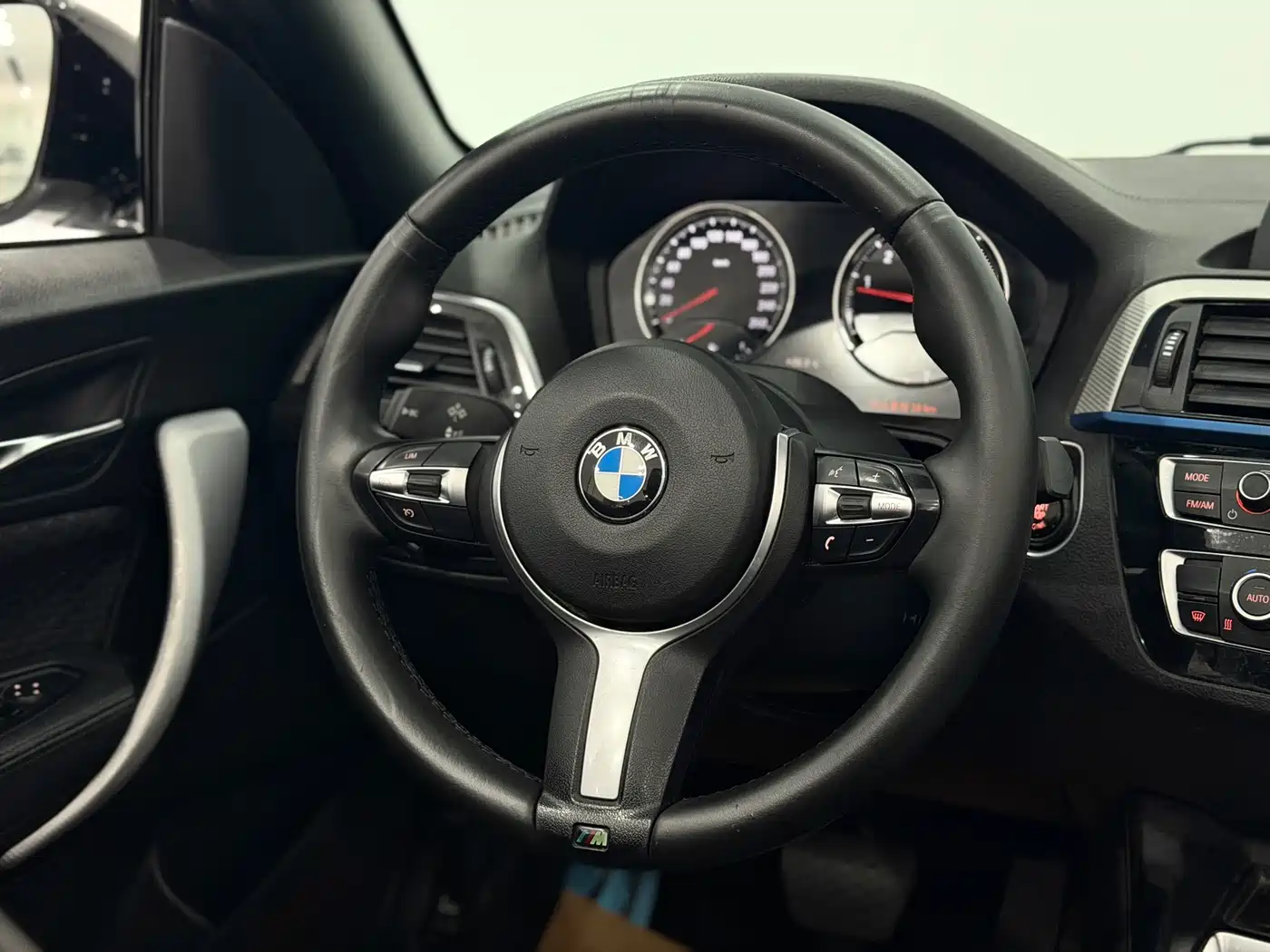 BMW 2 Series (Import) 2018 225i Convertible Coupe M Sport фото 8