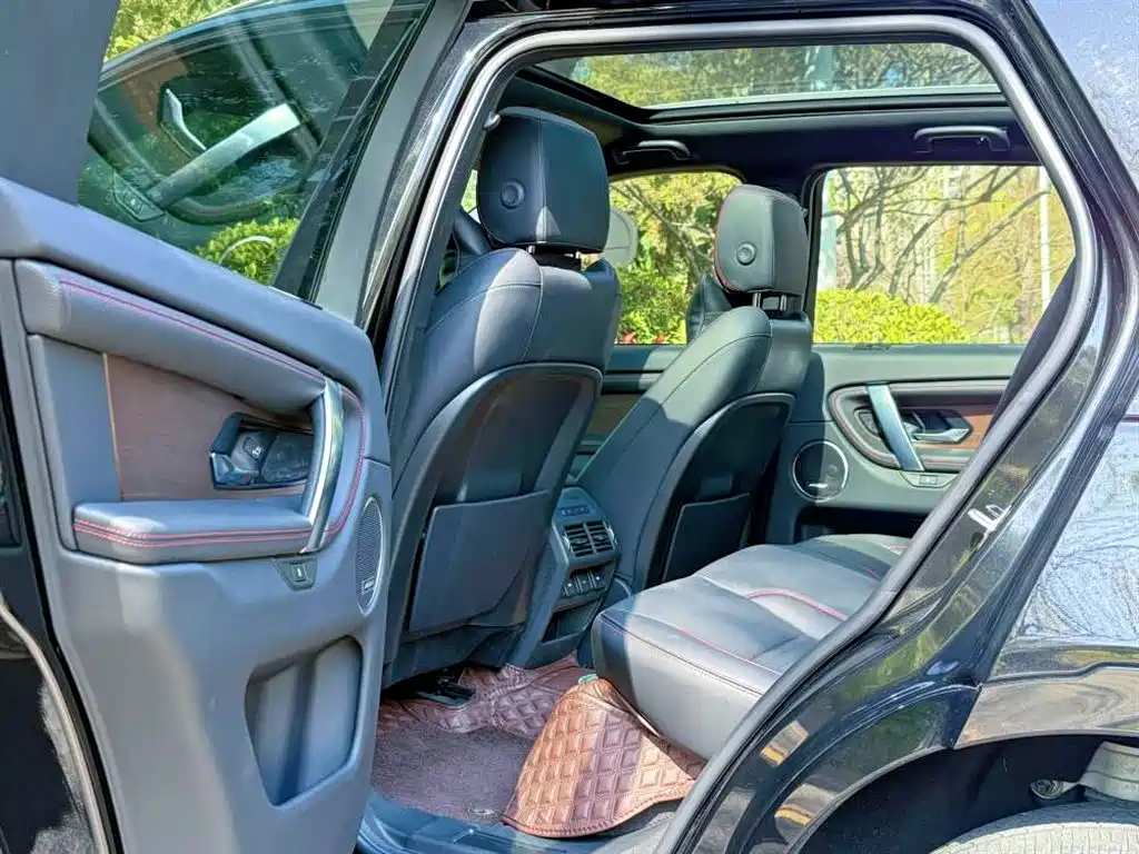 Land Rover Discovery Sport 2022 Model 249PS R-Dynamic SE Performance Tech Edition 5-Seater фото 10