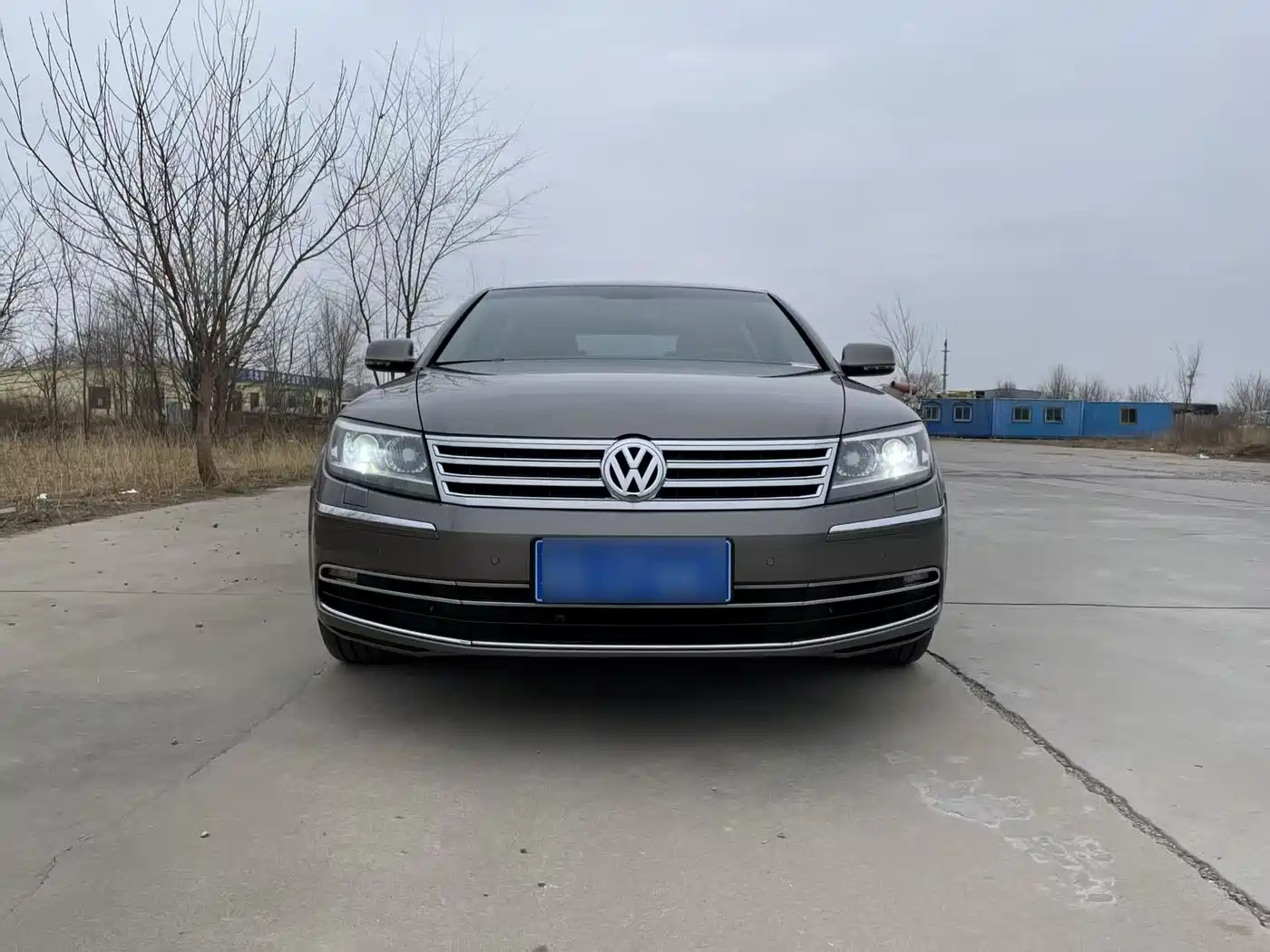 Volkswagen Phaeton 2015 Model 3.0L Exclusive Edition фото 2
