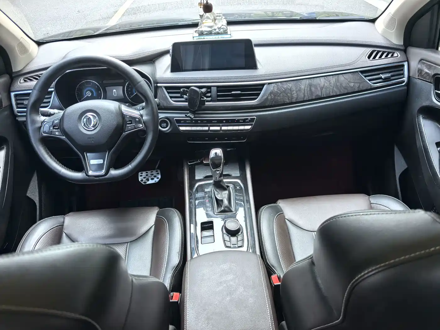 Dongfeng Fengguang Fengguang 580 2018 2017 1.5T CVT Smart Edition