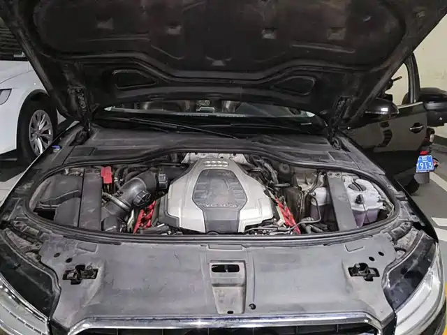 Audi A8 2016 A8L 45 TFSI quattro Luxury — фото 3