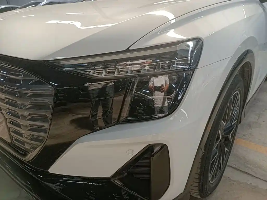 Audi Q5 e-tron 2023 2022 40 e-tron Starlight Mech Suit