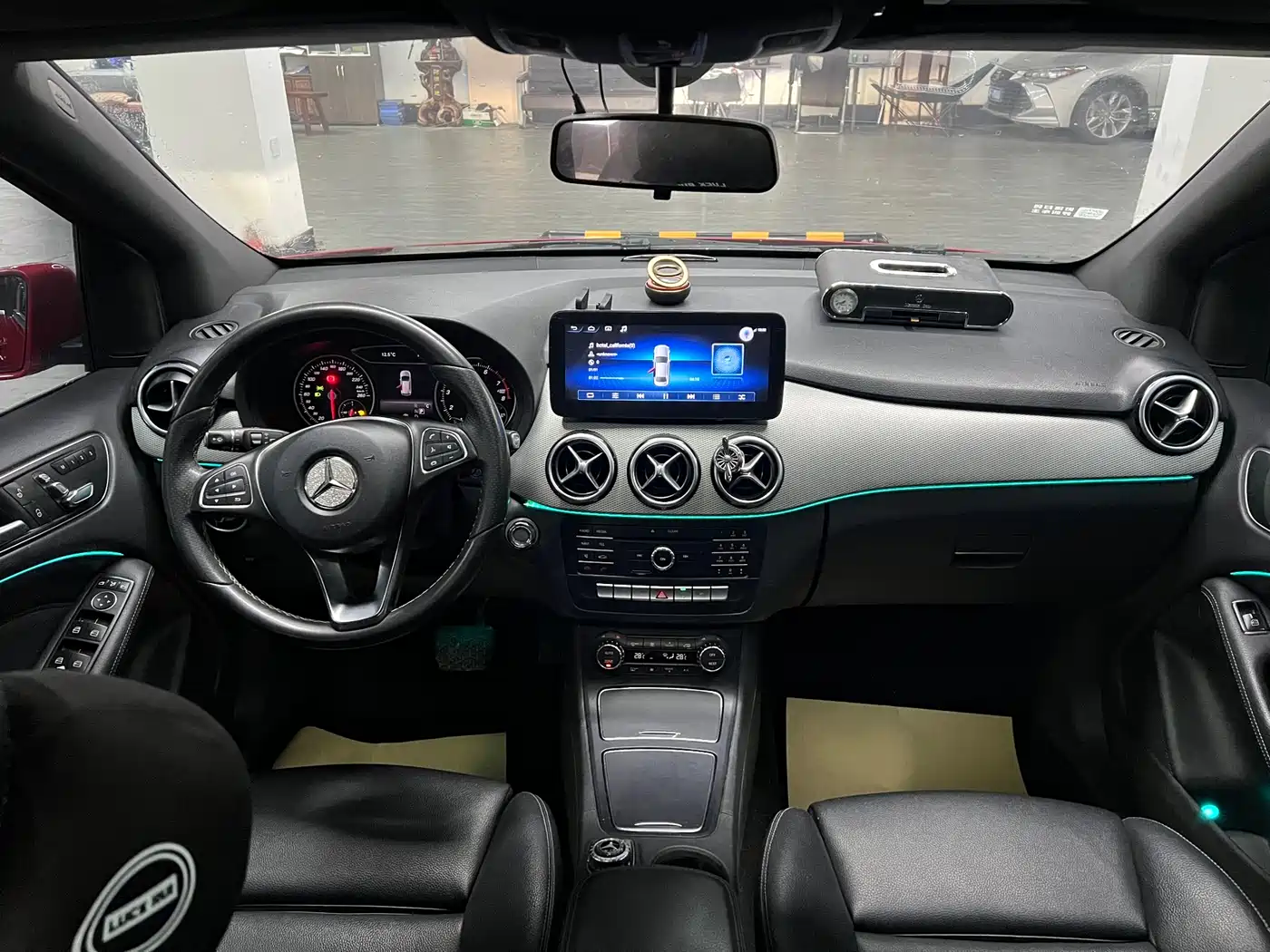 Mercedes-Benz B-Class 2016 B 200 Collector's Edition фото 6