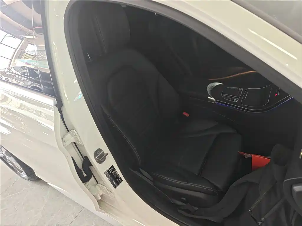 Mercedes-Benz C-Class 2020 Facelift C 200 L Fashion Sport Version фото 25