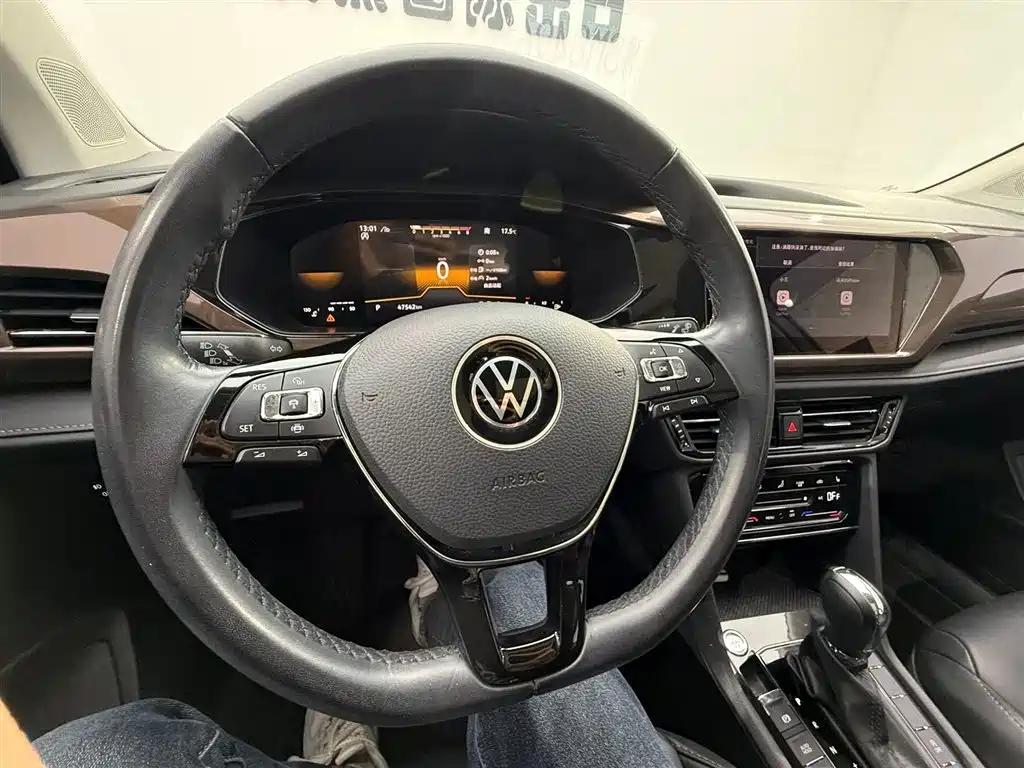 Volkswagen Tharu 2022 280TSI FWD Luxury Edition фото 10