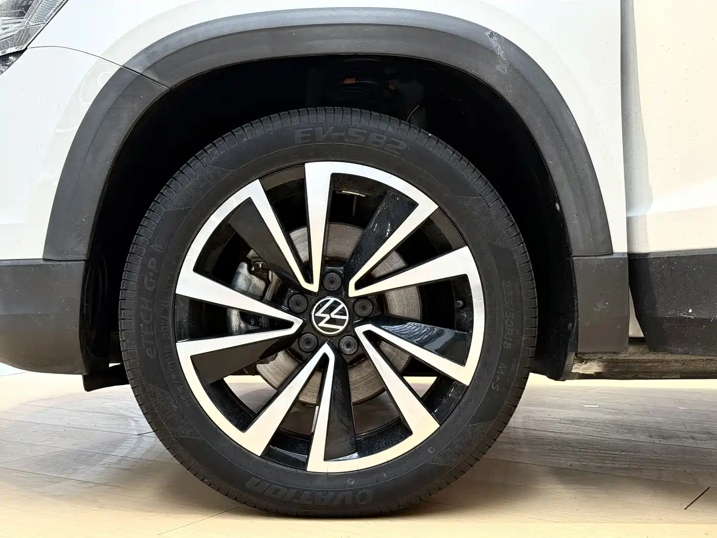 Volkswagen Tharu 2022 280TSI FWD Luxury Edition фото 8