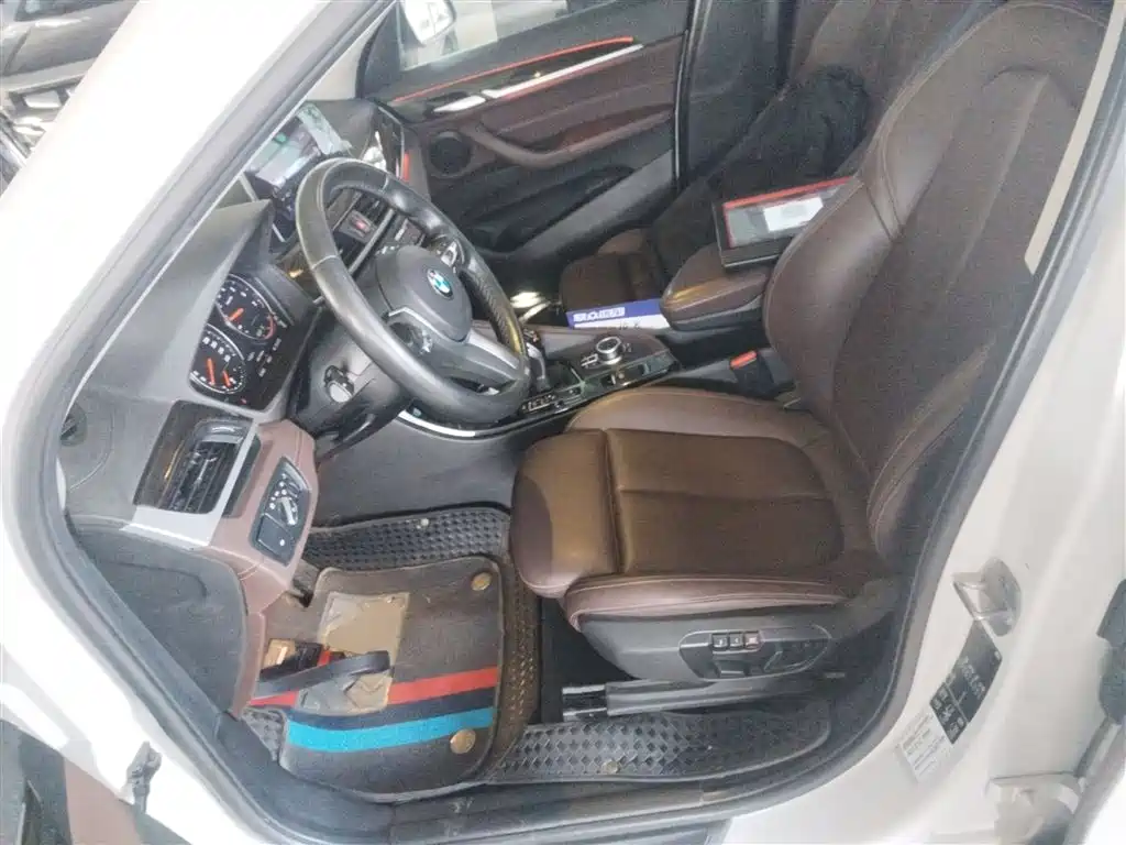 BMW X1 2020 xDrive25Li Premium Edition фото 15