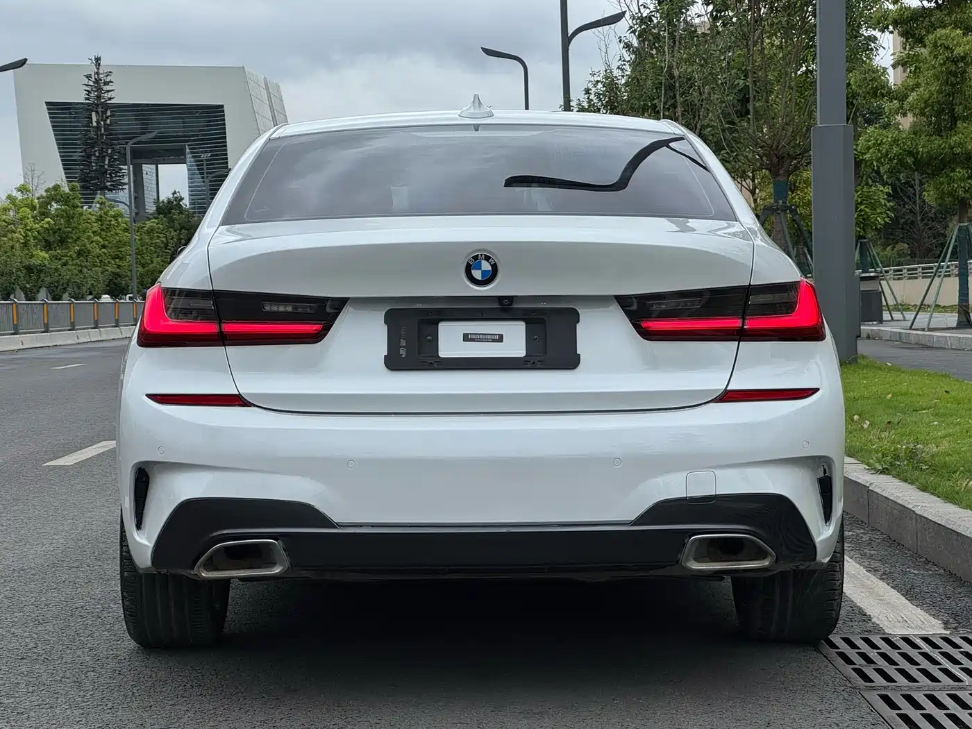 BMW 3 Series 2020 325Li M Sport Package фото 14