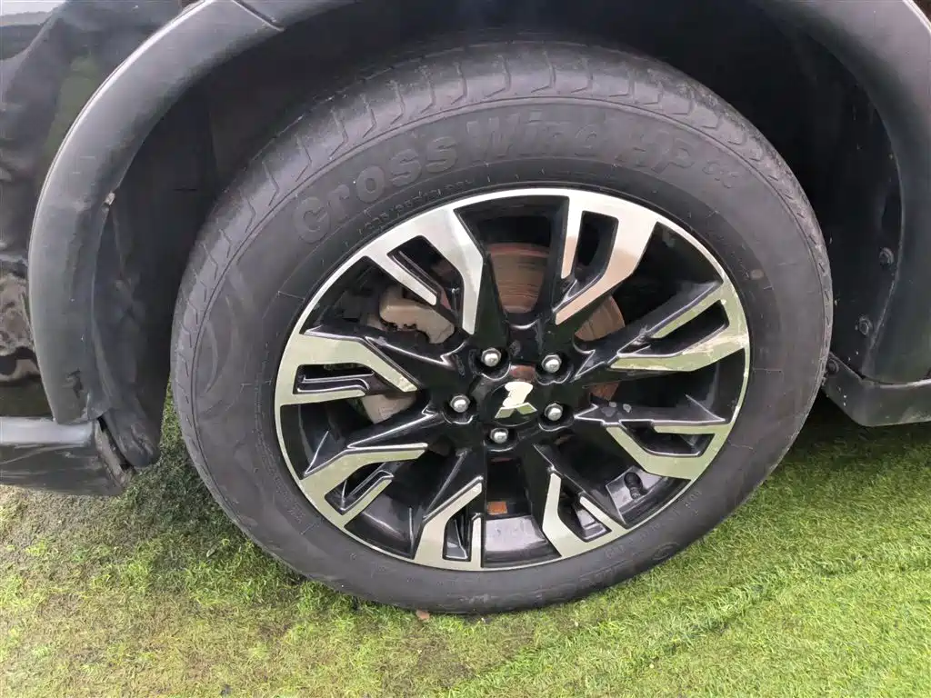 Mitsubishi Outlander 2020 2.4L 4WD Luxury 7-seater фото 25