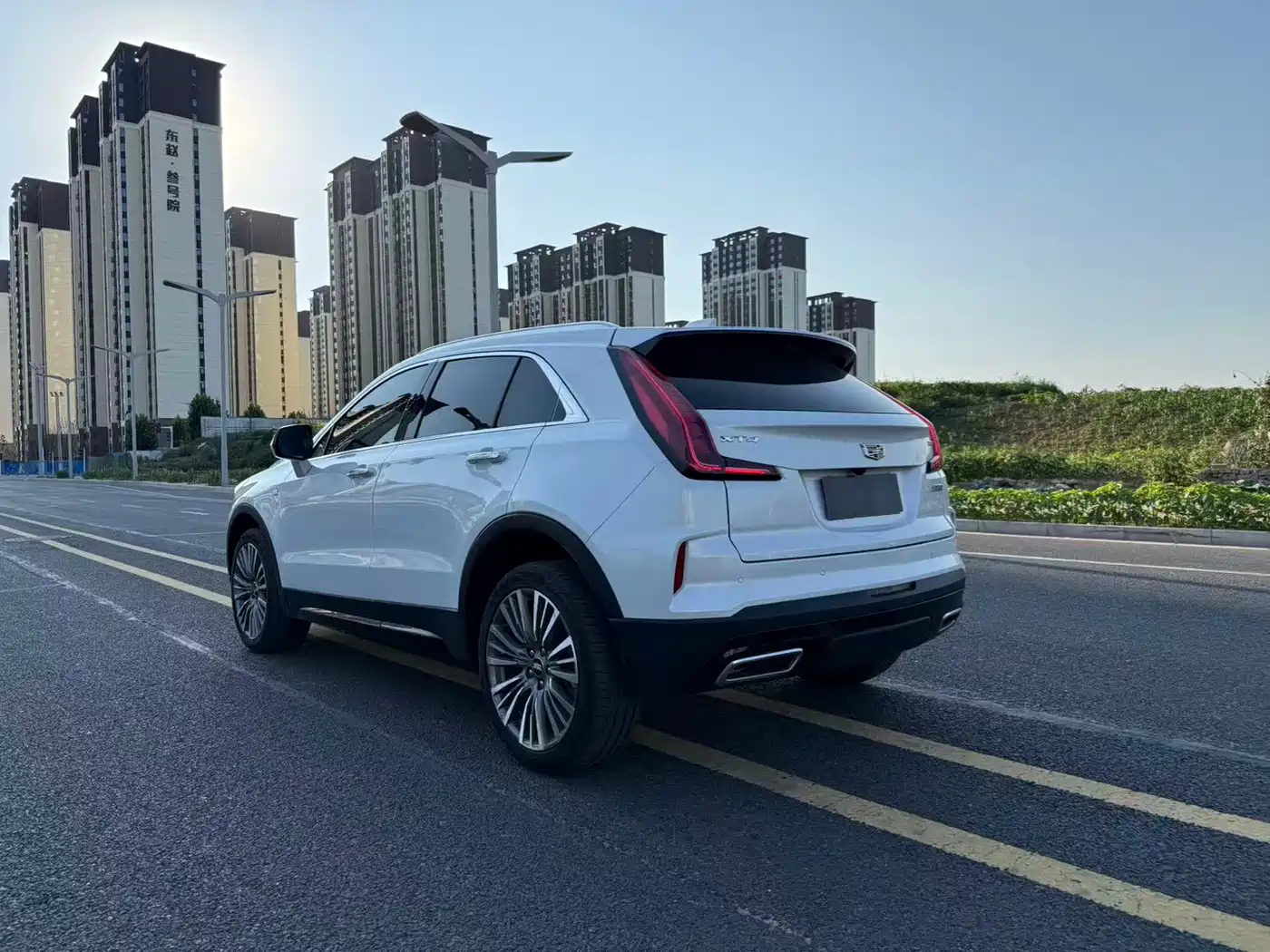 Cadillac XT4 2025 2024 28T 2WD Premium