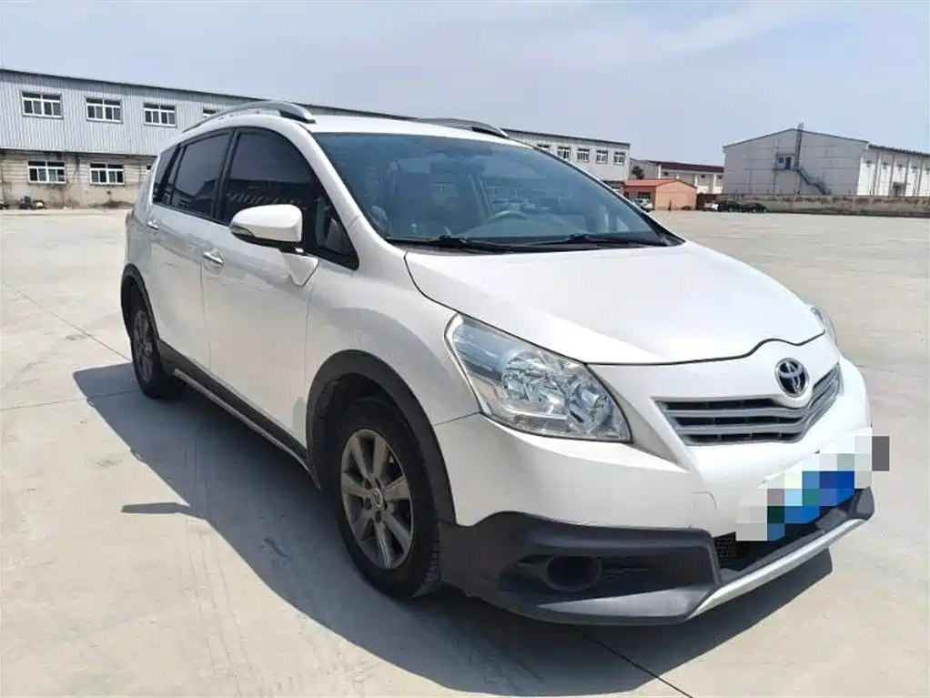 Toyota E'Z 2015 180E CVT Crossover Edition фото 2