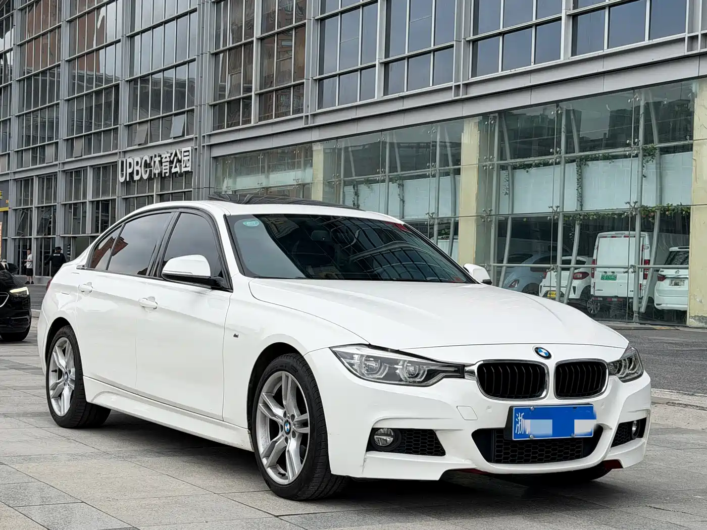 BMW 3 Series 2018 320Li Leading M Sport Package фото 4
