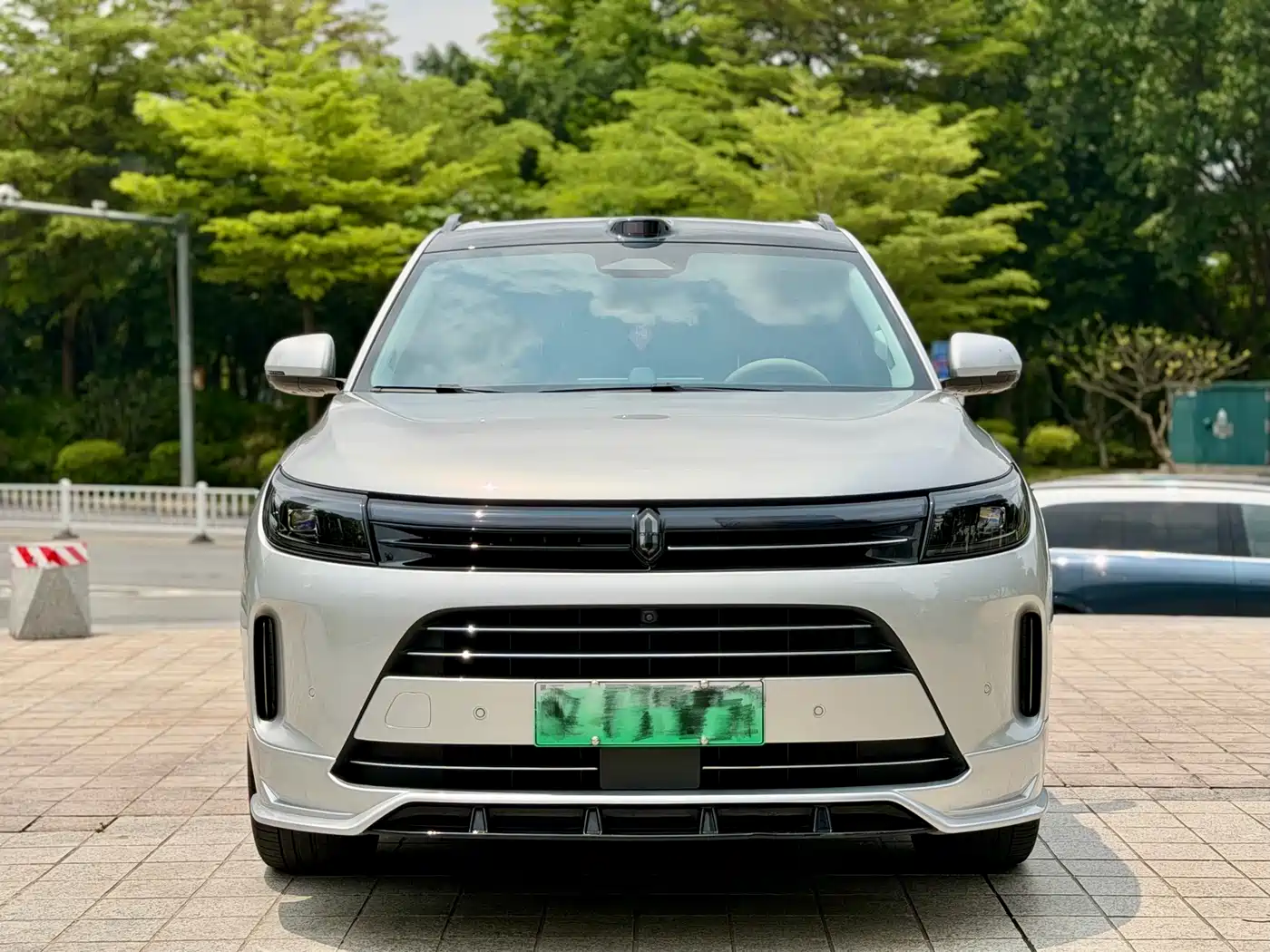 AITO Wenjie AITO M7 2024 1.5T Smart AWD Max Edition 5-Seater фото 2