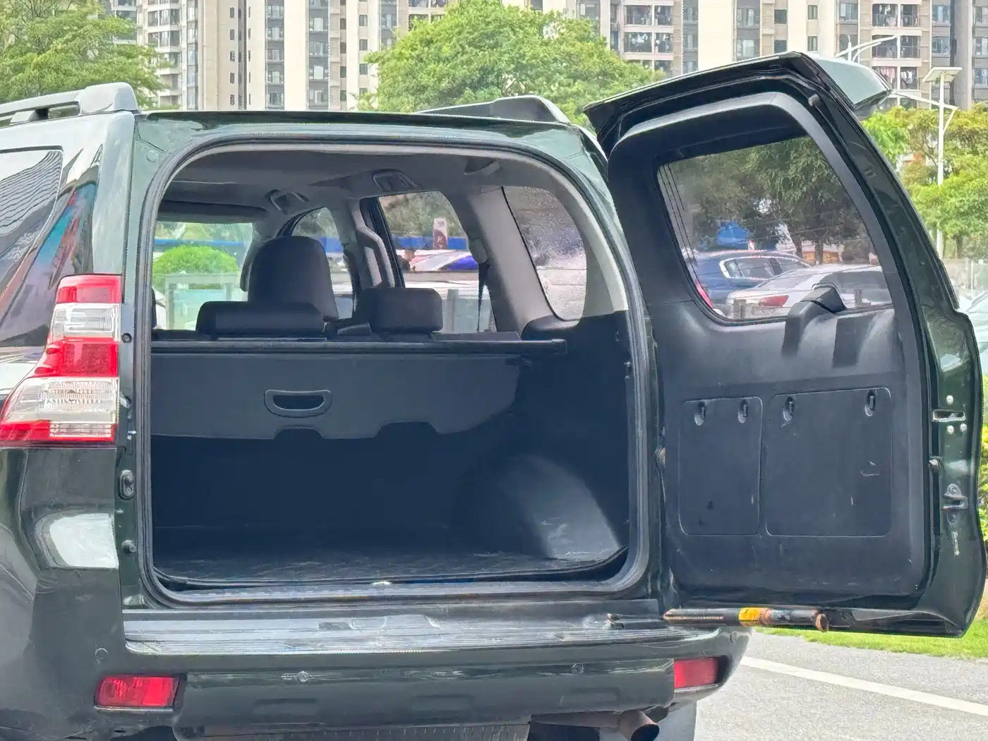 Toyota Prado (Import) 2014 2.7L Automatic Standard Edition фото 7
