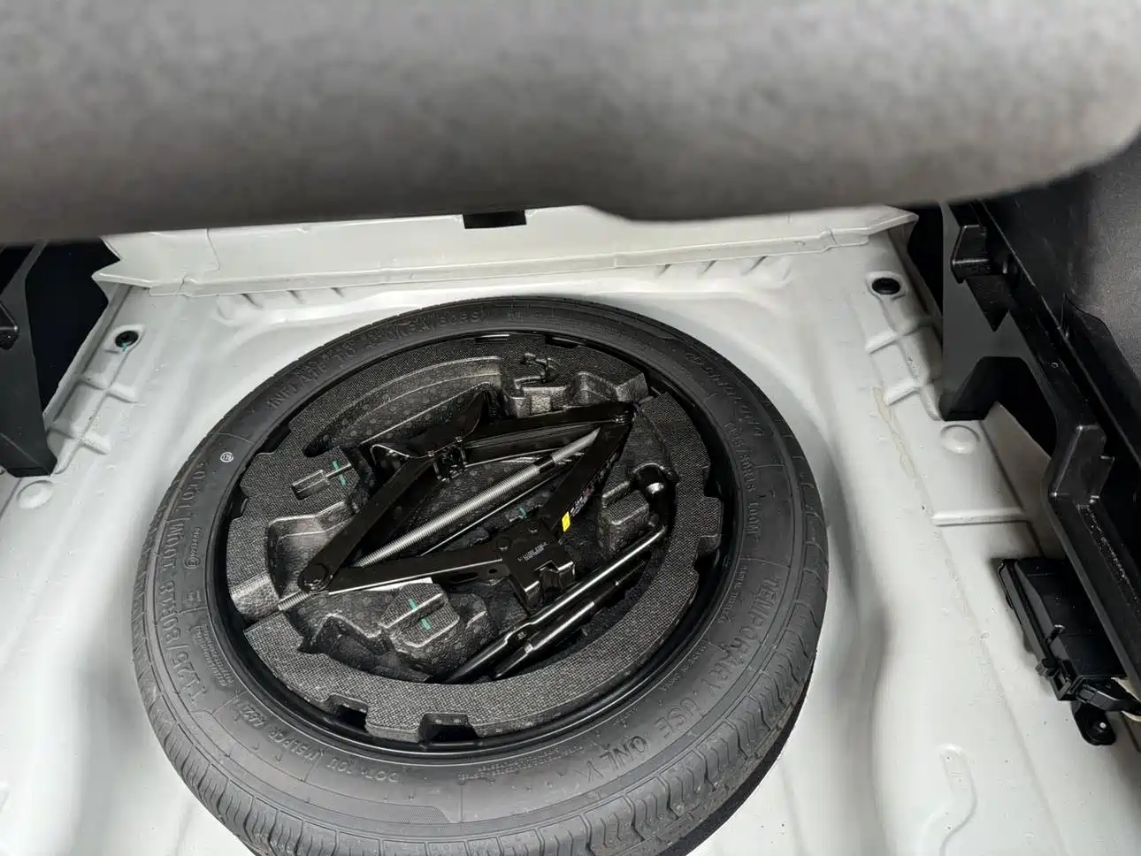 GEELY AUTOMOBILE XINGYUE L