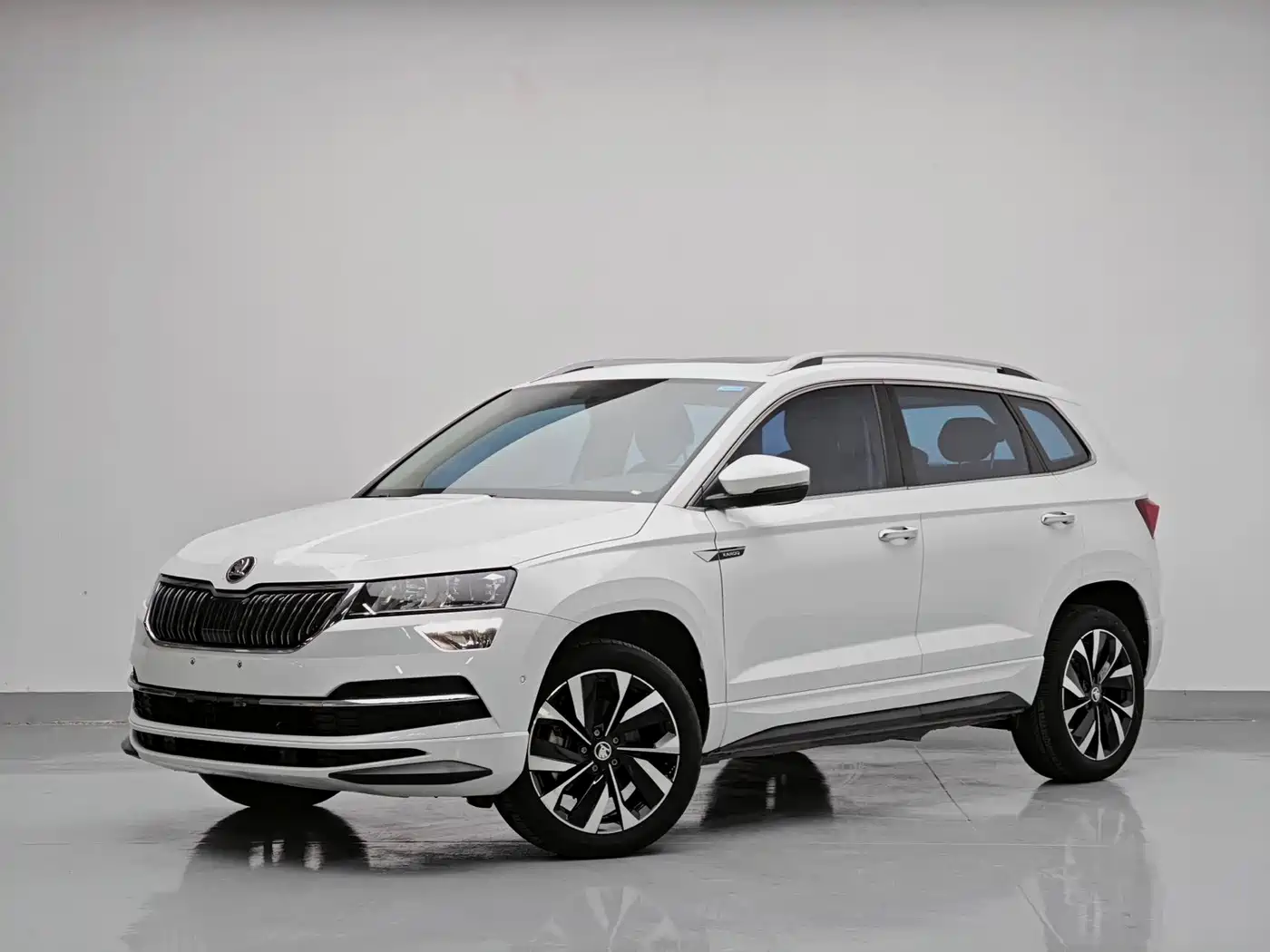 Škoda Karoq 2023 TSI280 Smart Edition