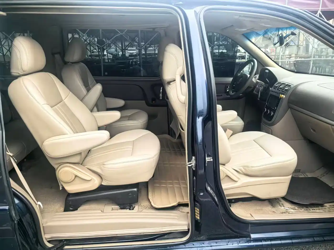 Buick GL8 2011 2.4L CT Comfort Edition фото 16