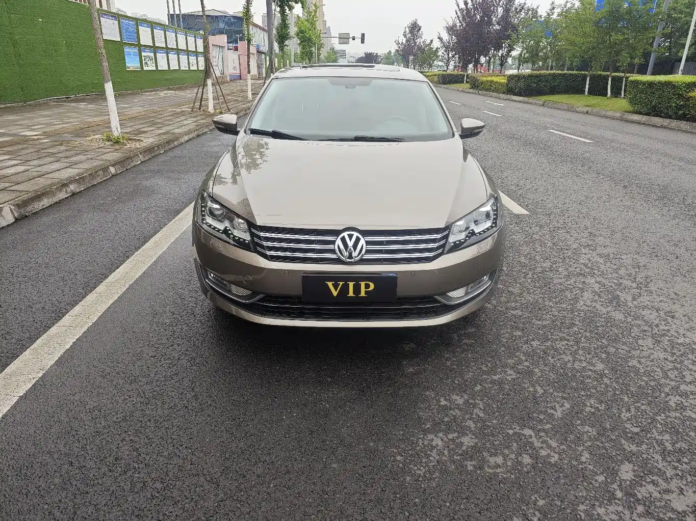 Volkswagen Passat 2011 1.8TSI DSG Supreme Edition