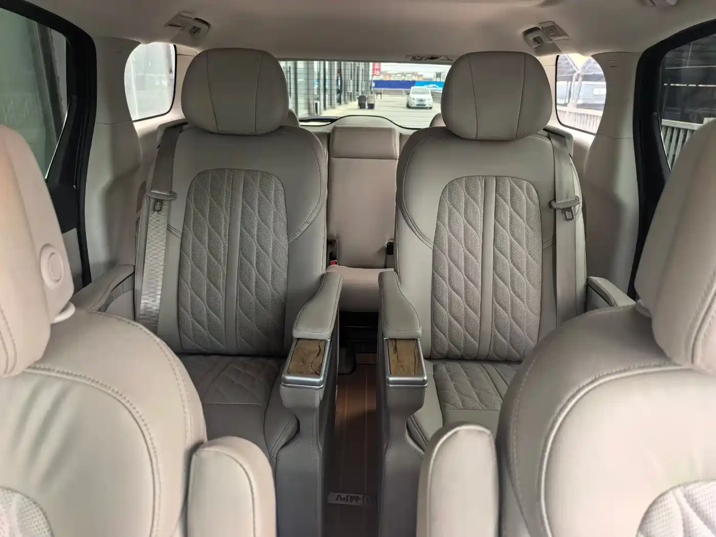 Buick GL8 2018 ES 28T Comfort Type China VI фото 8