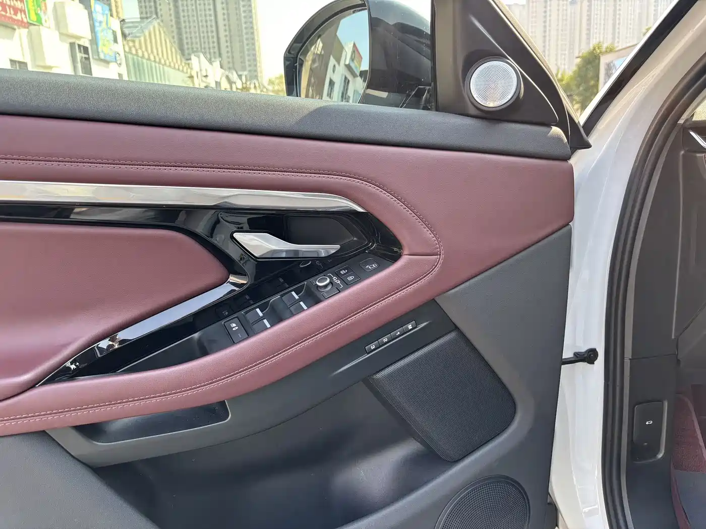 LAND ROVER RANGE ROVER AURORA