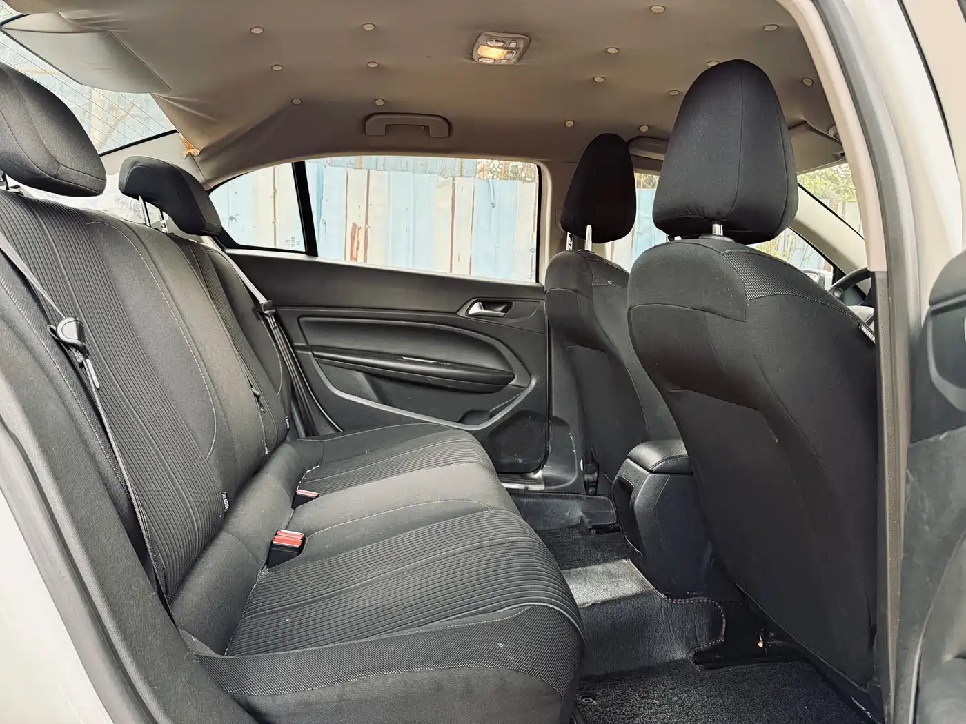 Peugeot 408 2014 1.8L Automatic Leading Edition фото 19