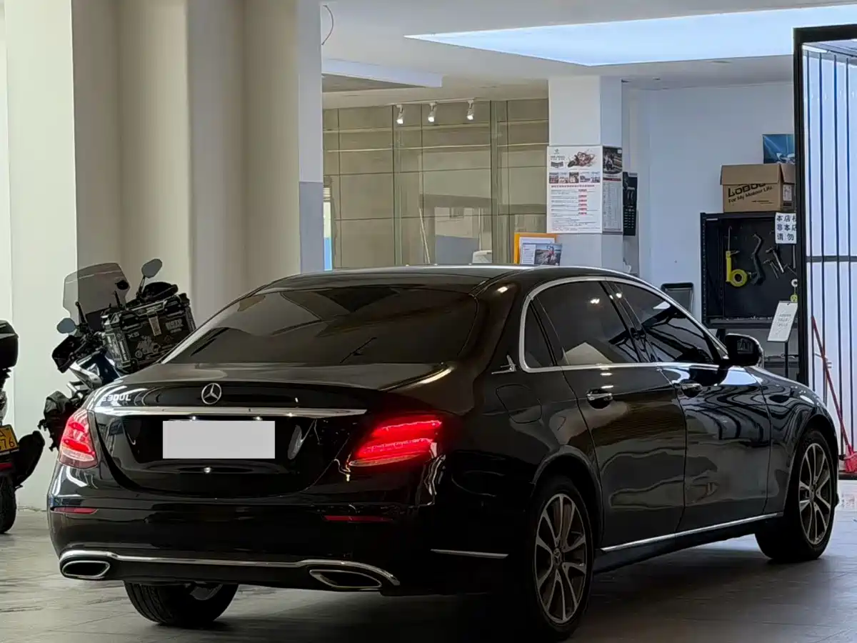 Mercedes-Benz E-Class 2016 E 200 L фото 9