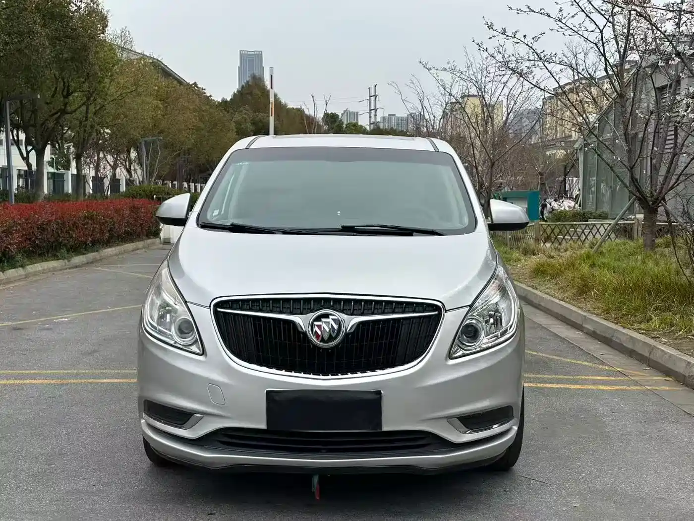 Фото 3 - Buick GL8