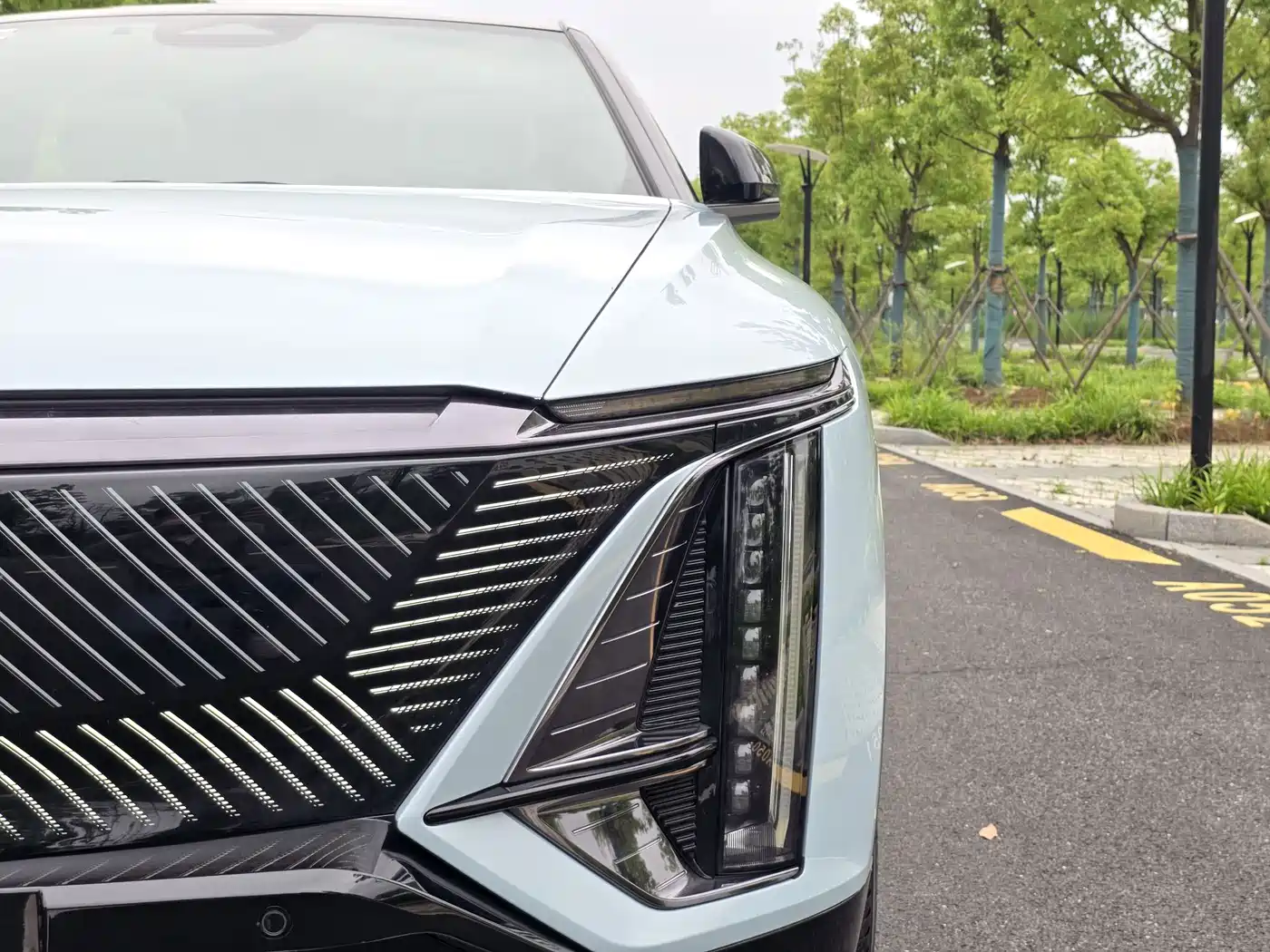 Cadillac IQ Rui Ge 2022 RWD Long Range Luxury Edition фото 24