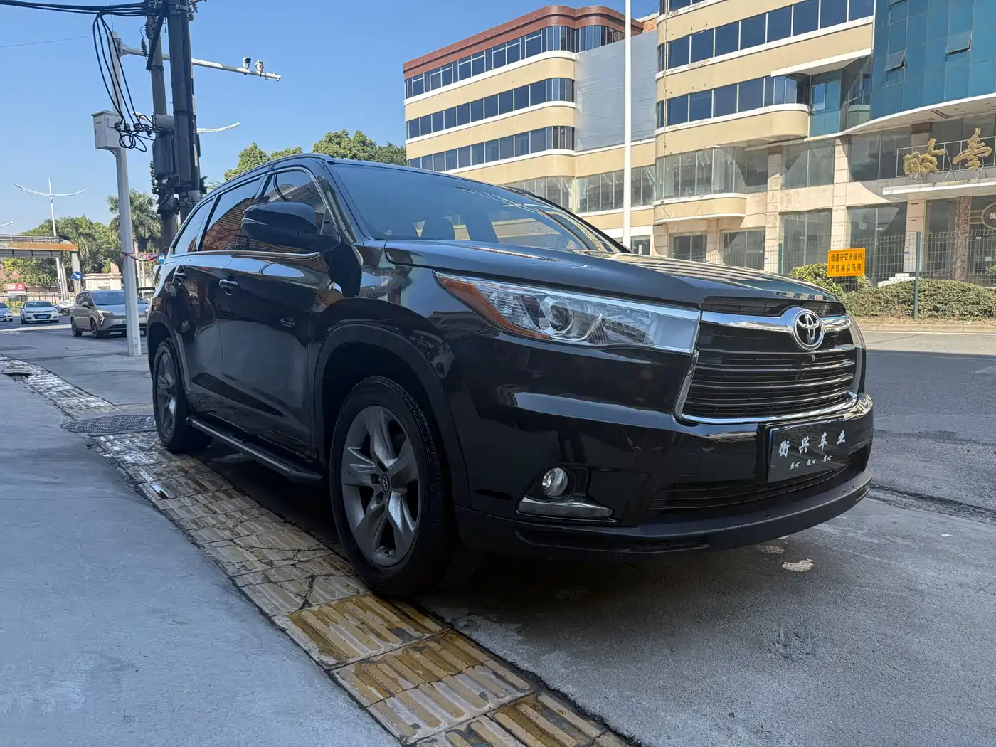 Toyota Highlander 2017 2.0T 4WD Premium 7-Seater фото 3