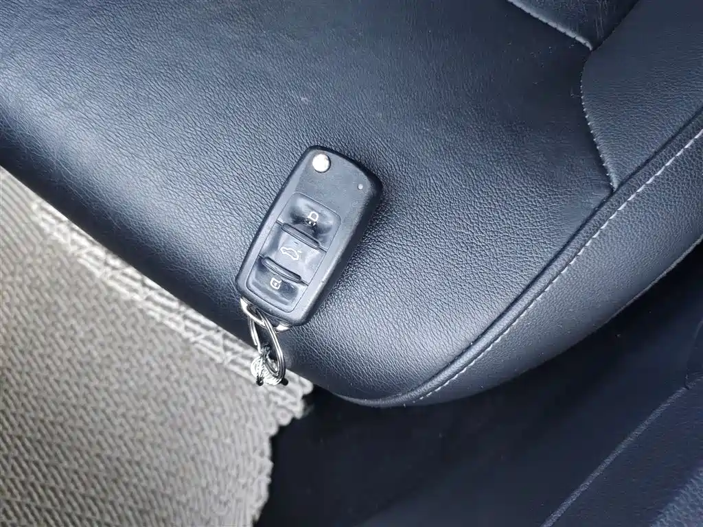 Volkswagen Sagitar 2015 230TSI Automatic Comfort фото 17