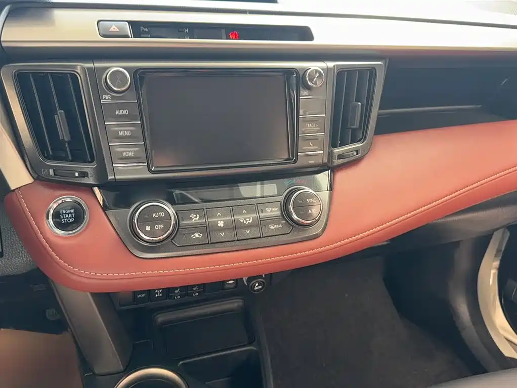 Toyota RAV4 Rongfang 2015 2.5L Automatic 4WD Elite Edition фото 4