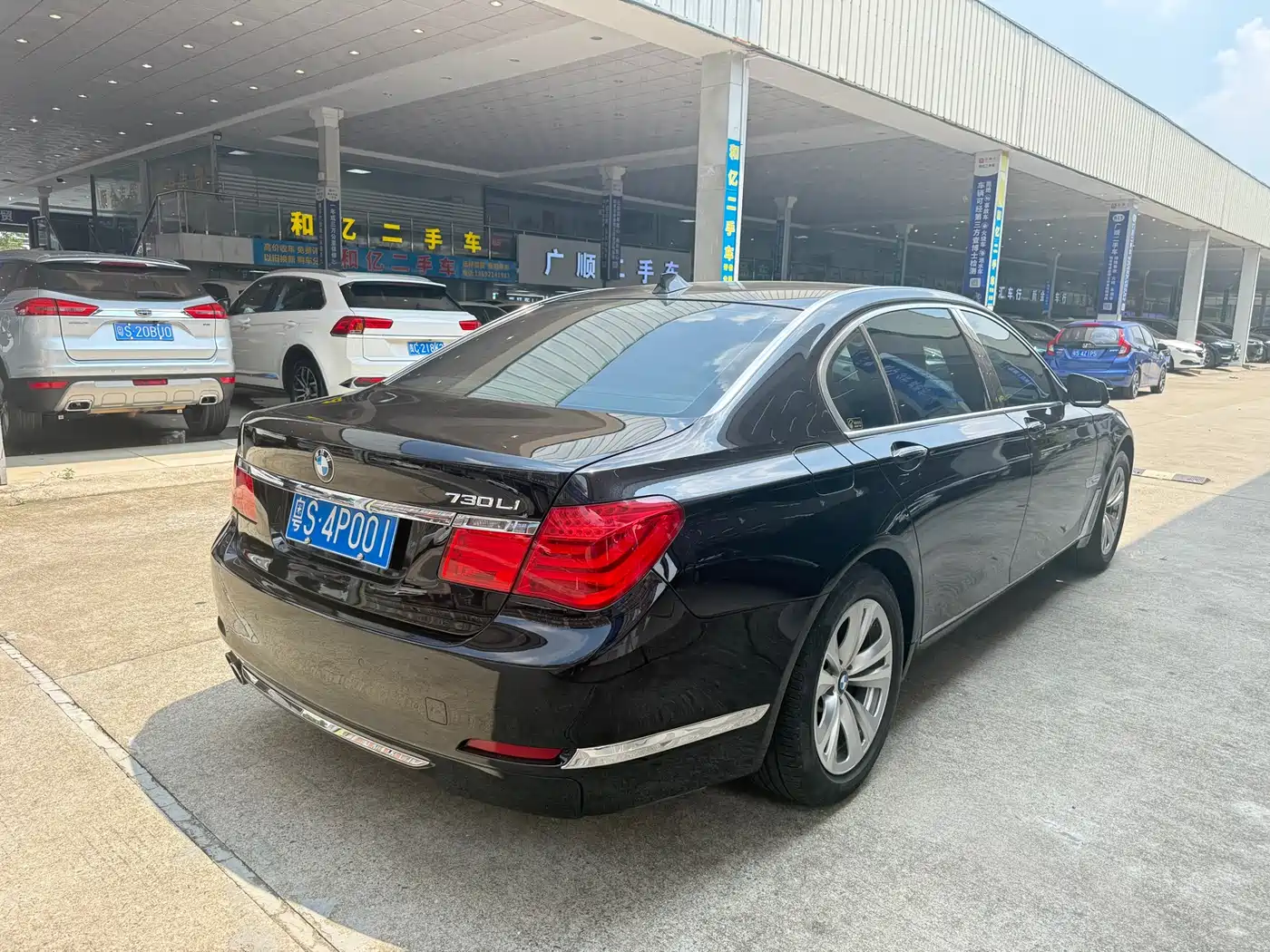 BMW 7 Series 2009 730Li Luxury фото 10