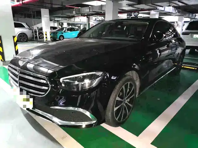  Mercedes-Benz Mercedes-Benz E-Class New Energy 2022 Facelift II E 350 e L Plug-in Hybrid Sedan