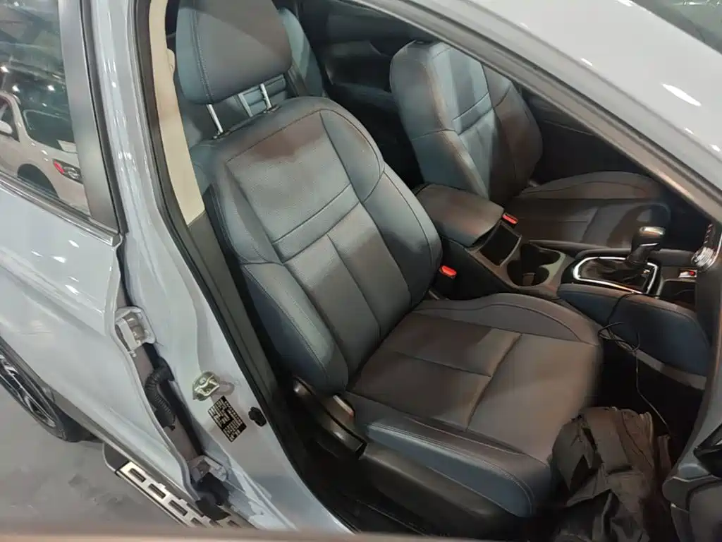 Nissan Qashqai 2025 2025 Honor 2.0L CVT XV+ Leading Edition