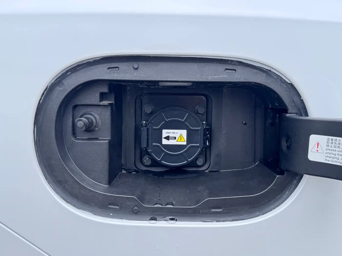 BYD Destroyer 05 2022 DM-i 55KM Premium фото 25