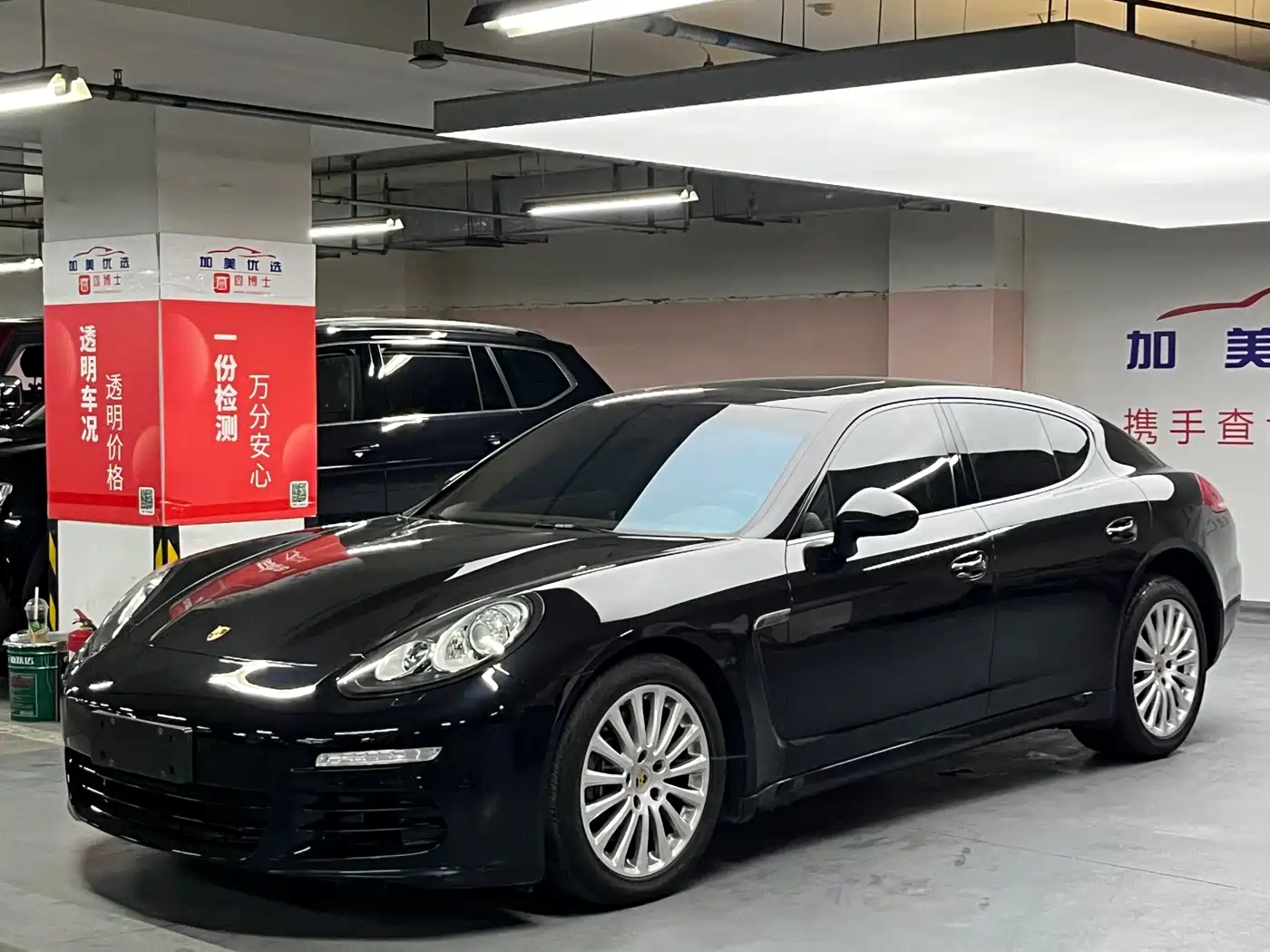 Porsche Panamera 2014 Panamera 3.0T фото 2