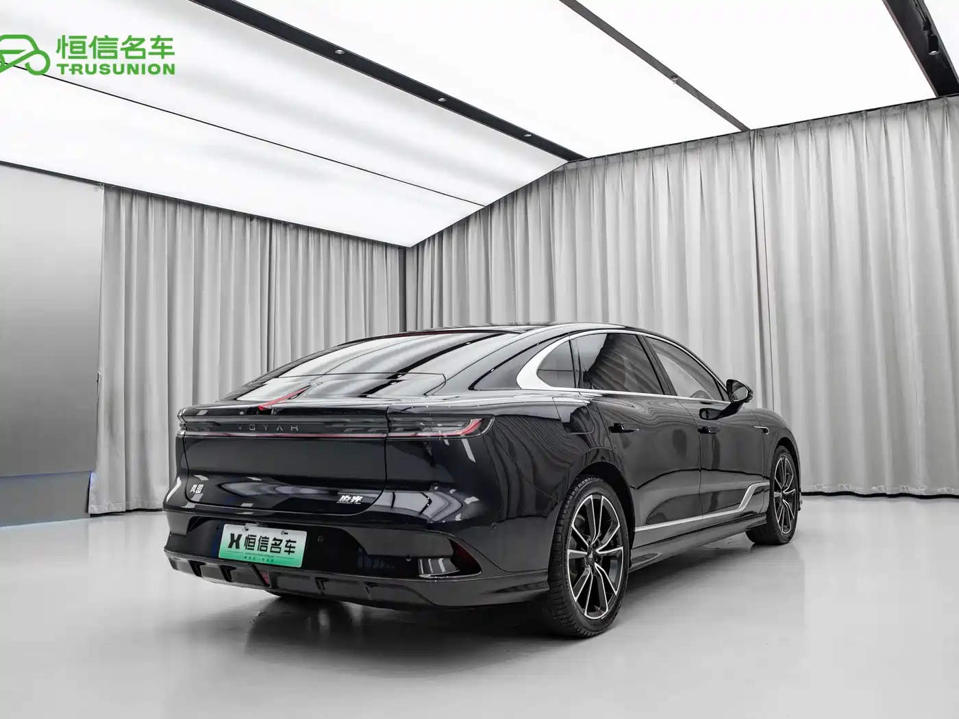 Voyah Auto VOYAH Zhuiguang 2024 PHEV AWD Ultra Long Range Flagship фото 6