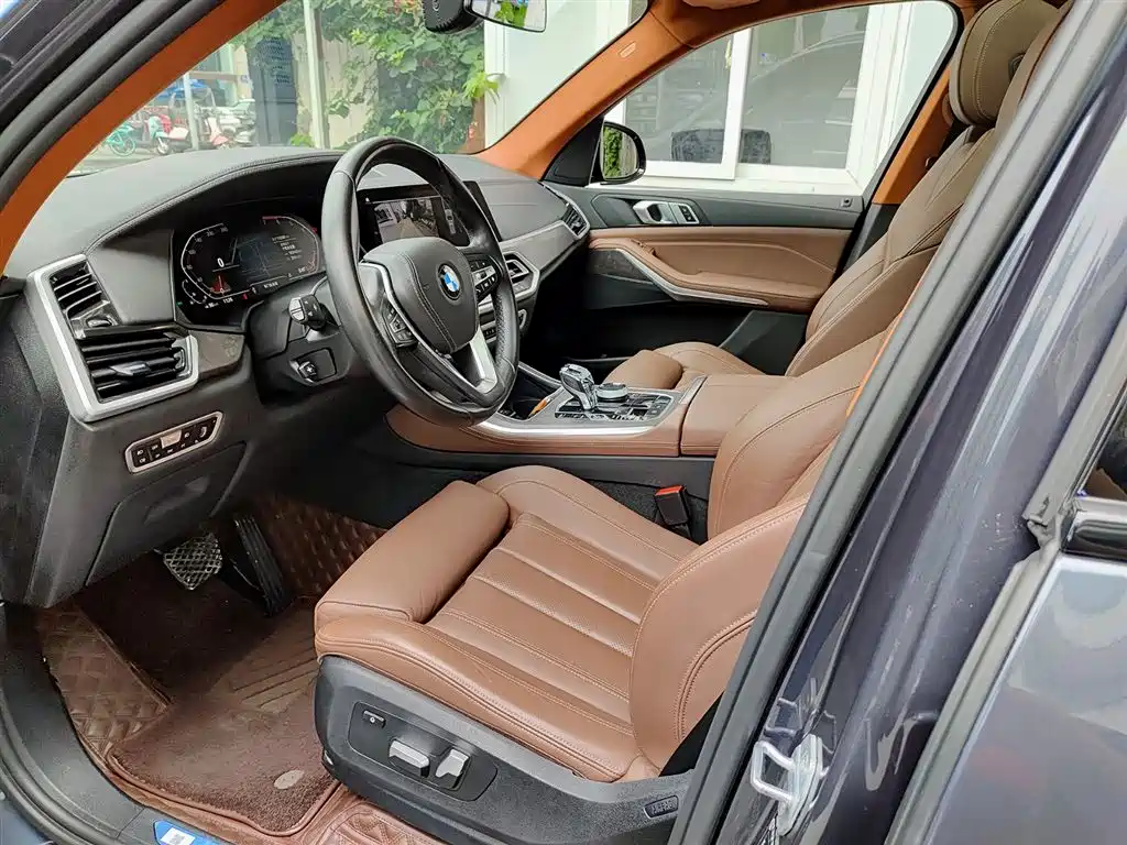 BMW X5 (Import) 2020 xDrive30i X Design Package фото 7