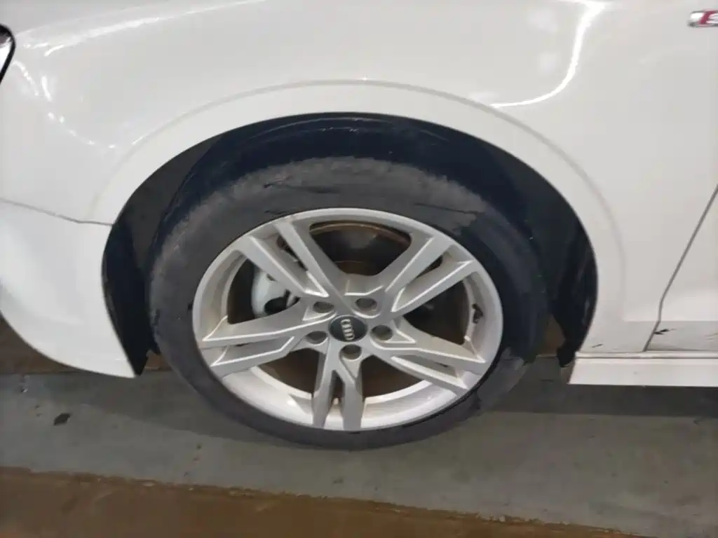 Фото 23 - Audi A3